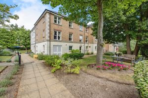 PHOTOS SHOW GENERAL VIEW OF RETIREMENT DEVELOPMENT- click for photo gallery